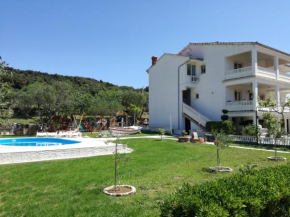 Family friendly apartments with a swimming pool Kampor, Rab - 14897